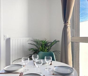 Saint-Jean-de-Vedas Apartment | T3 avec loggia, Clim et parking - Proche Montpellier
