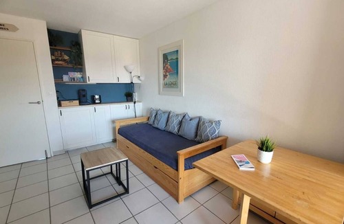 Miramar Apartment | T3 beachfront sandy beach French Riviera