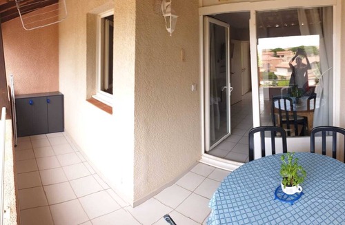 Miramar Apartment | T3 beachfront sandy beach French Riviera