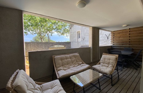 Homps Apartment | T3 Bord Canal du Midi Piscine