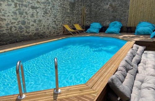 Homps Apartment | T3 bord canal du midi, piscine