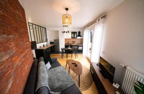 Quartier de la Boule - Champs-Pierreux Apartment | T3 BROOKLYN - Luminous - Central - Wifi - Parking