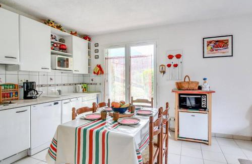 Esquieze-Sere Apartment | T3 calme 6 pers, terrasse, jardinet, proche commodités - FR-1-402-24