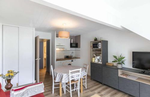 Esquieze-Sere Apartment | T3 calme, 6 pers, terrasse, tout équipé - FR-1-402-117