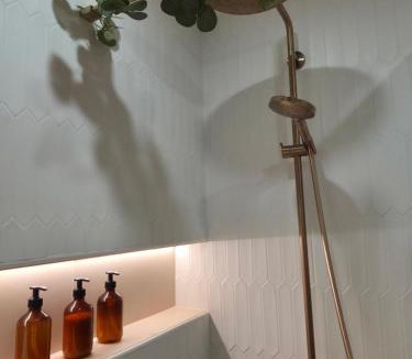 Gerland Apartment | T3 Debourg, balcon, proche métro B