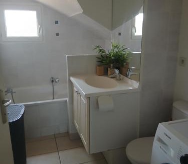Les Hauts de Canet Apartment | T3 duplex malibu village pass piscine en supplément 2 a 8 personnes