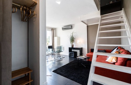 Le Busca House | T3 DUPLEX NEAR GRAND ROND WITH SMALL PARKING SPACE