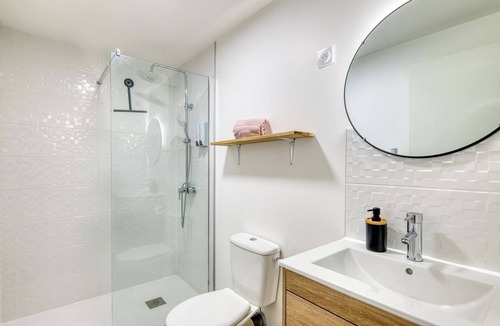 Les Poulettes Apartment | T3 for a getaway in Lyon