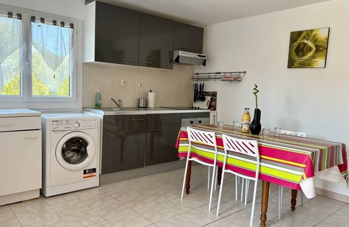 Ustaritz Apartment | T3 House in Ustaritz with Terrace and Parking