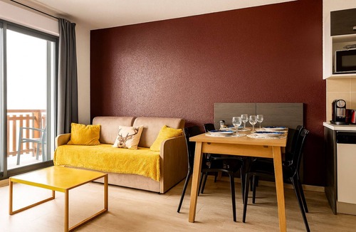 Valberg Apartment | T3 in the heart of Valberg, close to the slopes, heart of the resort, heated swimming pool