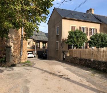 Luc-la-Primaube Apartment | T3 LUC-LA-PRIMAUBE chez Monique 2 nuits minimum