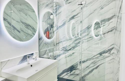 Amidonniers - Caffarelli Apartment | T3 Moderne - Parking & Clim - 300m Place Saint-Pierre