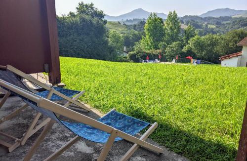 Souraide Apartment | T3 pays du piment d'Espelette - résidence avec piscine chauffée
