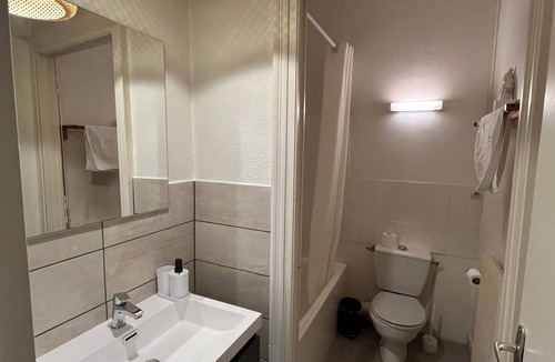 Downtown Angers Apartment | T3 QUARTIER DOUTRE ANGERS