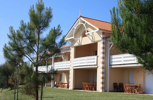 Soulac-sur-Mer Apartment | T3 Résid 3 * pool tennis sauna 10mn beaches