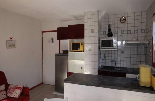 Bagneres-de-Luchon Apartment | T3 Sud au Pied Téléphérique avec Balcon, Parking, Animaux OK - FR-1-313-125