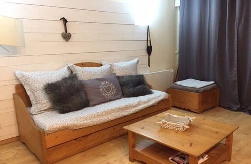 Bagneres-de-Luchon Apartment | T3 with summer pool garden