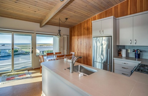 Gearhart Condo | T422 - 3 bedroom unit by beach access