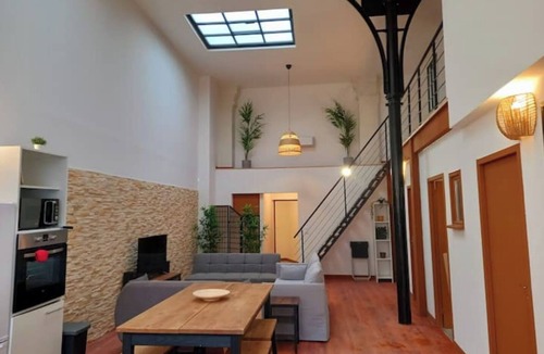 Valence Apartment | T5 L'atelier Insolite Plein Centre Wifi