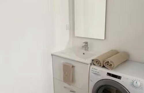 La Madeleine Apartment | T5 spacieux et chaleureux avec parking privatif