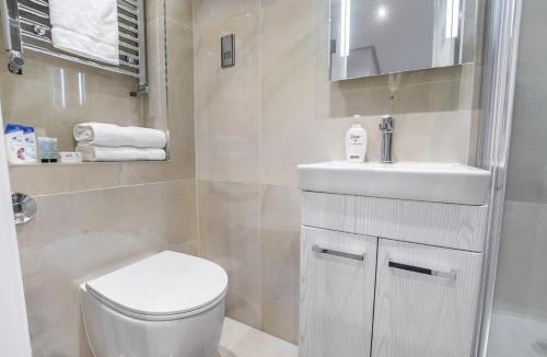 Hale House | TA House