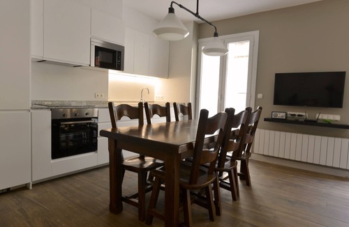 Egia Condo | TABAKALERA NEW APARTAMENT SAN SEBASTIÁN JUST RENOVATED 2-8 GUEST