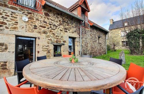 Plourhan House | Tabata