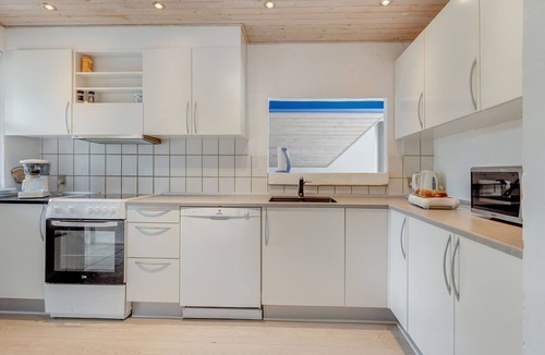 Henne House | "Tabithe" - 2.2km from the sea by Interhome