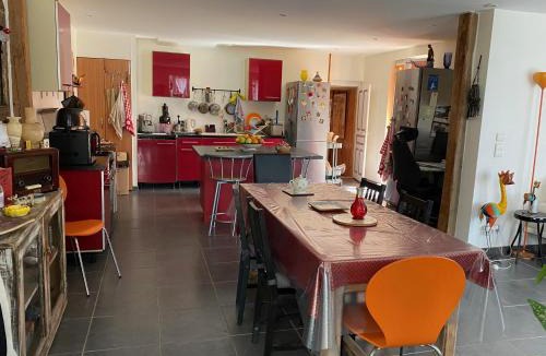 Bellevue-la-Montagne Bed & Breakfast | TABLE D'HOTES chez Dany Maomaow et Garfield