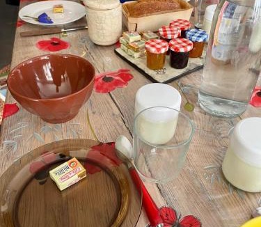 Bellevue-la-Montagne Bed & Breakfast | TABLE D'HOTES chez Dany Maomaow et Garfield