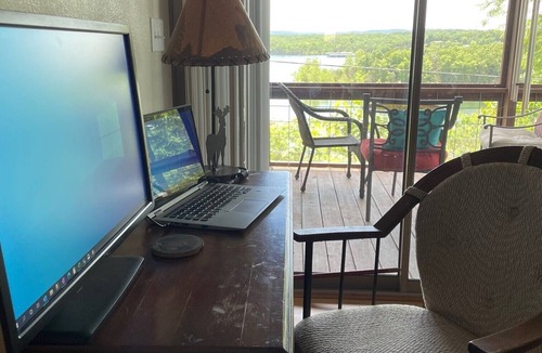 Cassville Cottage | Table Rock Lake Big M Marina close to Eagle Rock