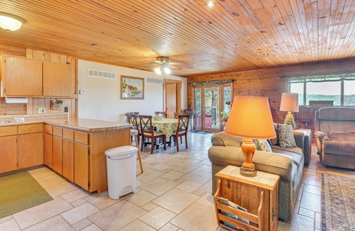 Shell Knob Cabin | Table Rock Lake Cabin w/Waterfront Views!
