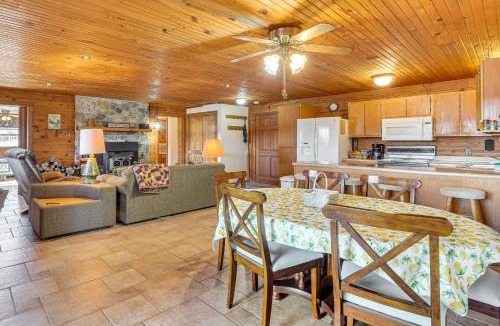 Shell Knob House | Table Rock Lake Cabin with Waterfront Views!