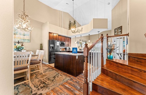 Table Rock Condo | Table Rock View Penthouse with Sun Room, Luxury Decor, Free Tickets & Prime Location