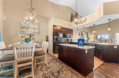 Table Rock Condo | Table Rock View Penthouse with Sun Room, Luxury Decor, Free Tickets & Prime Location