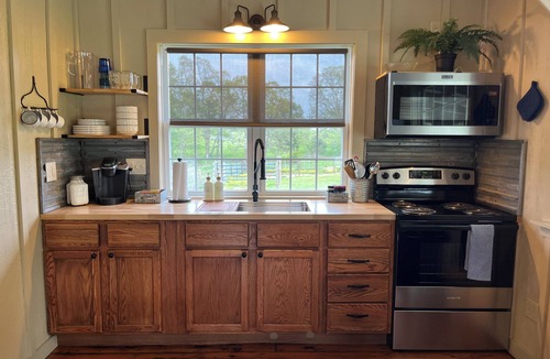 Brookline Station House | Tack Room @ Redemption Ranch: Grill, Deck, Peaceful, Unique, Comfortable