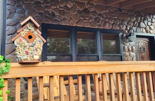 East Olympia Cottage | Tackle Box Cottage at the LakenFish all year Boat rentals at your doorstep.