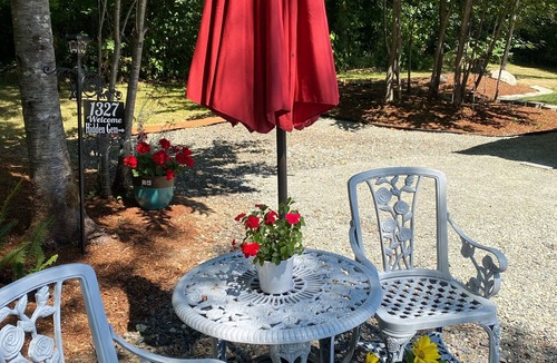 Midland House | Tacoma Hidden Gem 1Bed/1bath w/ Kitchen and Laundry