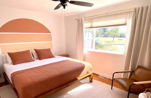 West End House | Tacoma house with hot tub