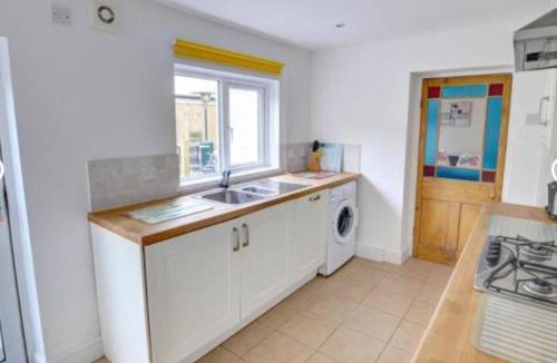 Taff's Well House | Taffs Well Cottage