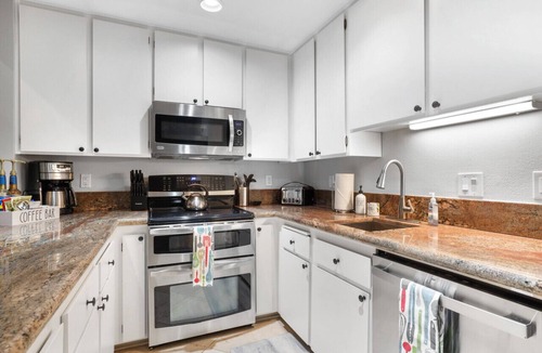 Carnelian Woods Condo | Tahoe Alpine Escape: 2BR/2BA, Sleeps 7, Kids & Pets Welcome