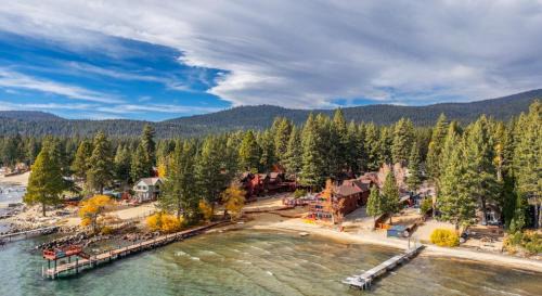 Tahoe Vista Apartment | Tahoe Edgelake Beach Club by Coolvacay