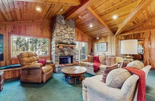 Chamberlands House | Tahoe Getaway