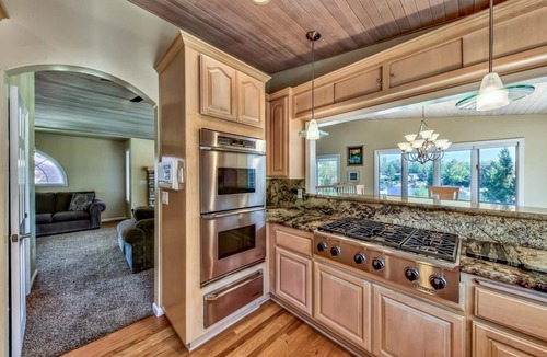 Tahoe Keys House | Tahoe Keys Breeze - On Water w/Boat Dock, Hot Tub