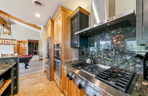 Tahoe Keys House | Tahoe Keys Lakefront 5BR 4BA Hot Tub, Billiards
