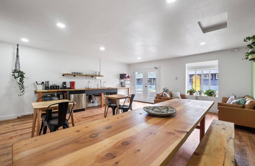 Sierra Tract Apartment | Tahoe Mountain Inn #24