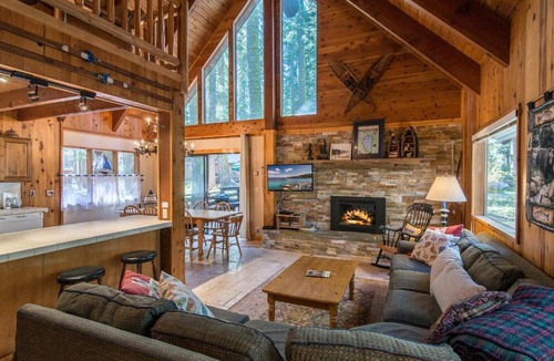 Tahoe Pines House | Tahoe Pines Cabin