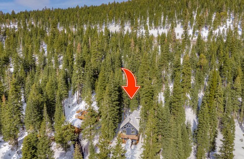 Kingswood Estates House | Tahoe Retreat: Amazing Locale Near Ski Slopes, Hiking & Lake