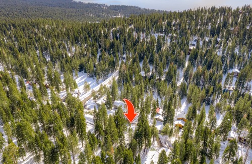 Kingswood Estates House | Tahoe Retreat: Amazing Locale Near Ski Slopes, Hiking & Lake