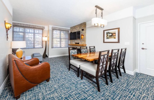 Lakeside Park Resort | Tahoe Ski Resort! At Heavenly Gondola: Spacious 2BR/2BA/Kitchen - Sleeps 8